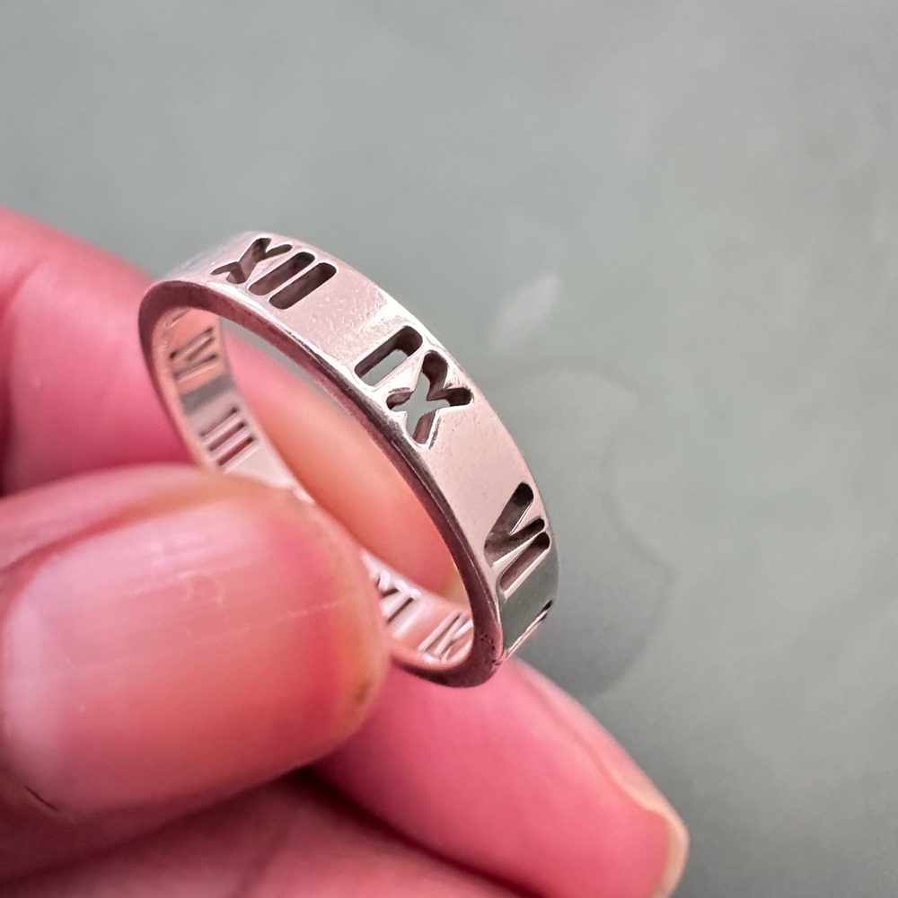 TIFFANY & CO Roman Numéro ring